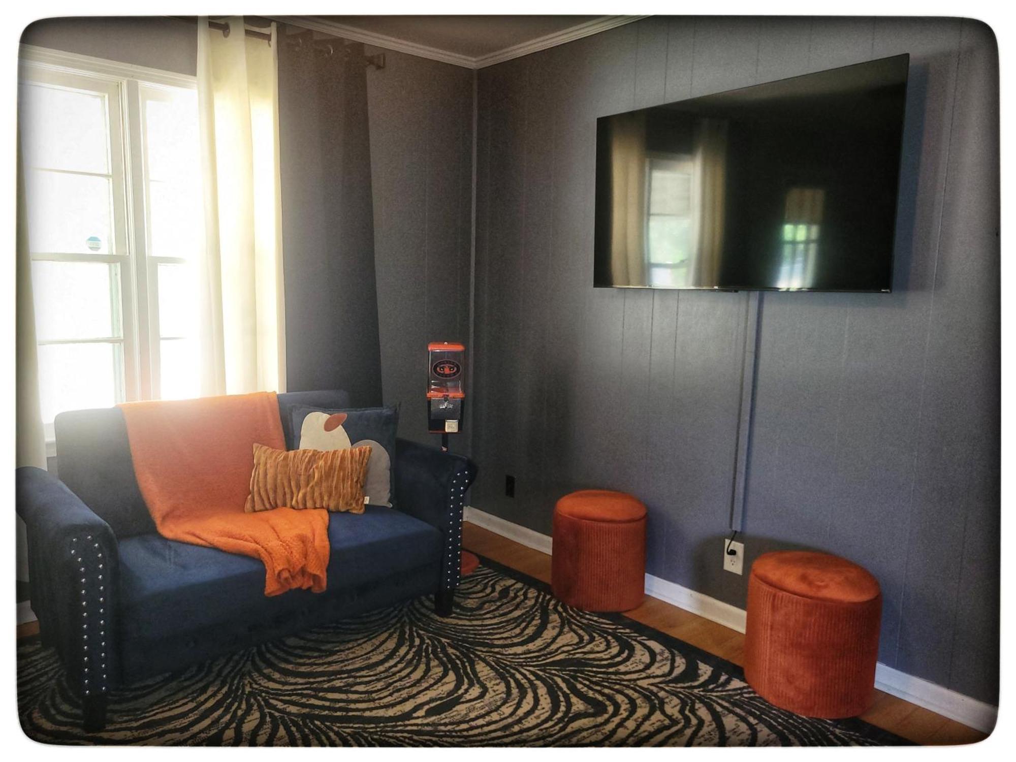 הוילה מונטגומרי Capital City Eagle'S Nest - Pool Table - Pet Friendly - 6 Beds מראה חיצוני תמונה